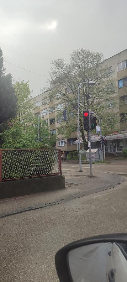 Babici 3 Apartman Hiseti Kültér fotó