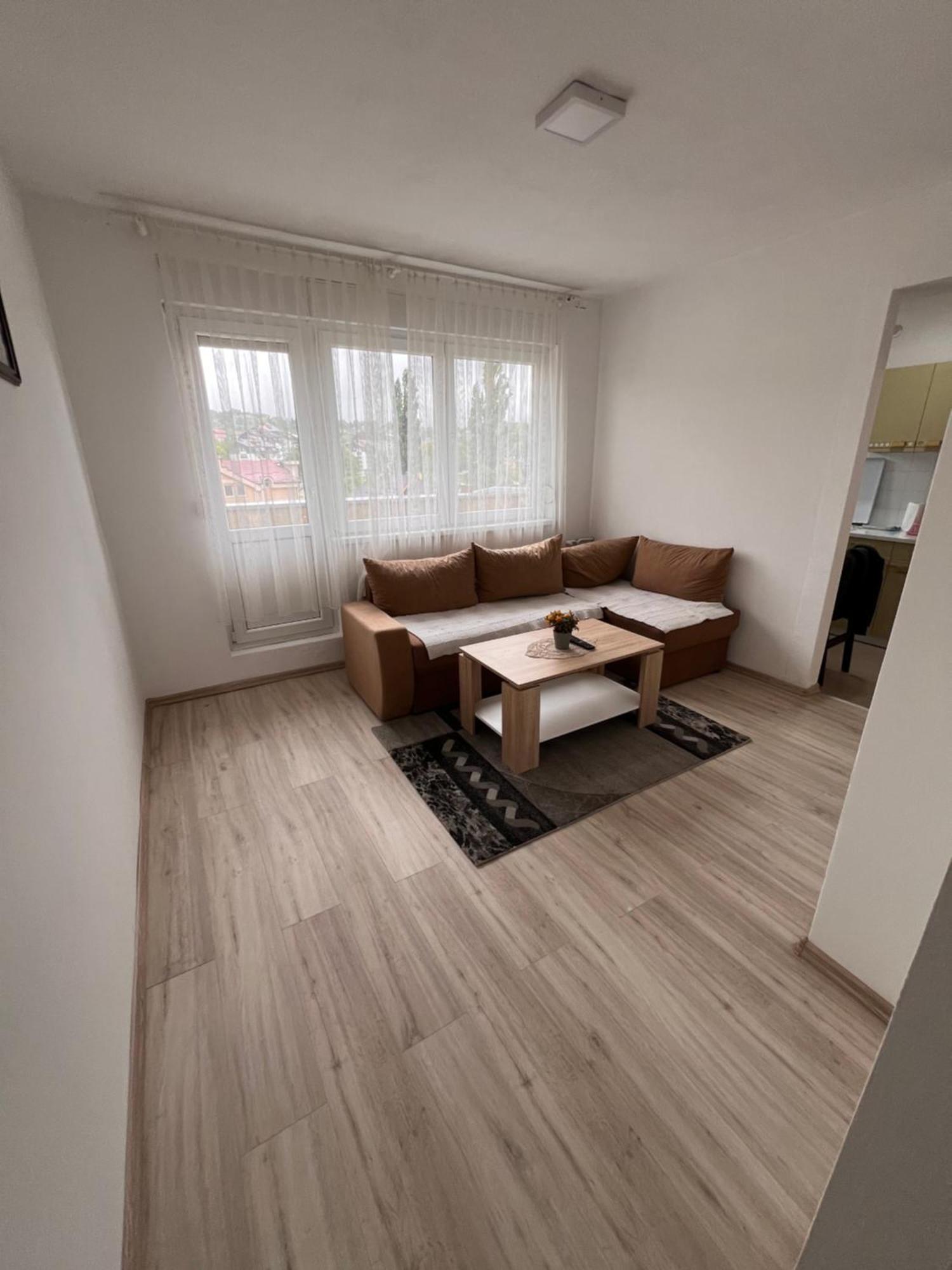 Babici 3 Apartman Hiseti Kültér fotó
