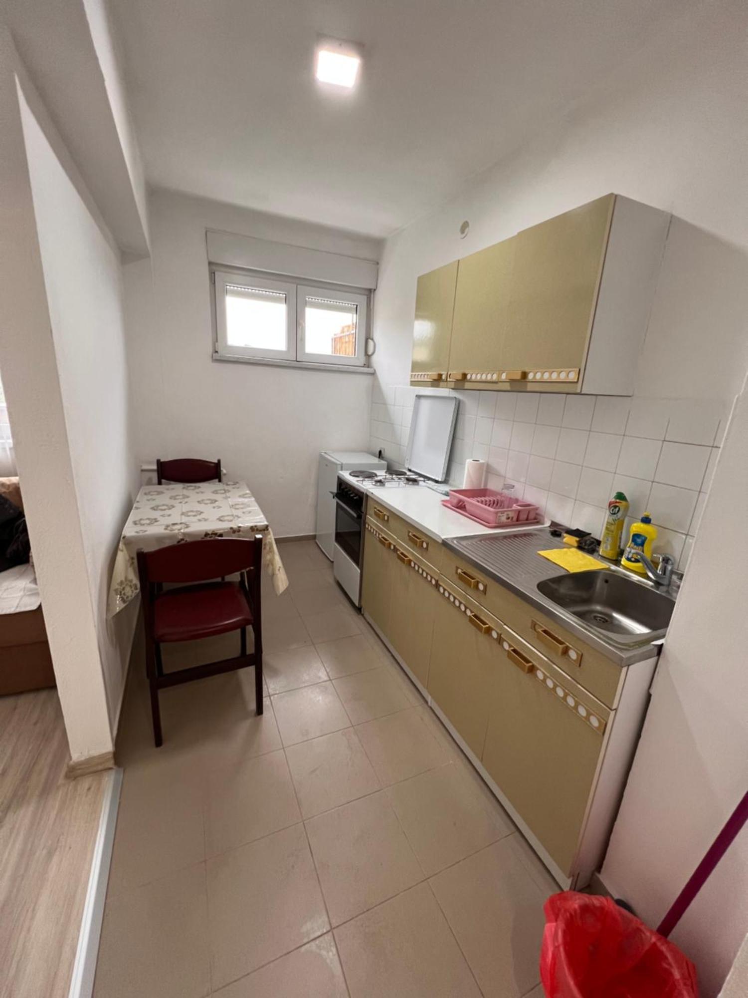 Babici 3 Apartman Hiseti Kültér fotó